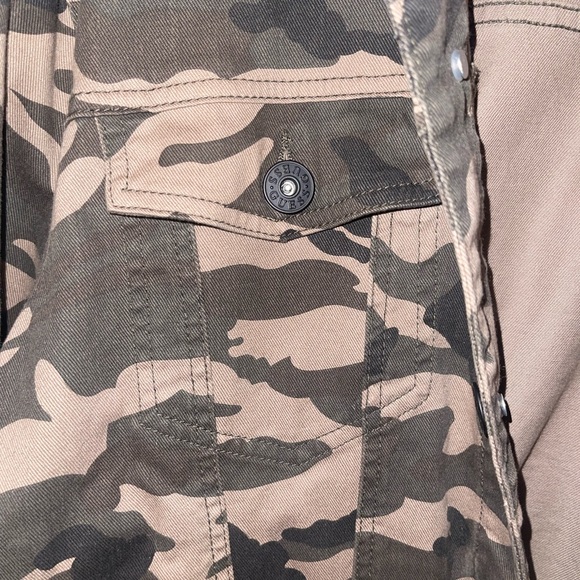 Guess Jean Jacket - Picture 4 of 6